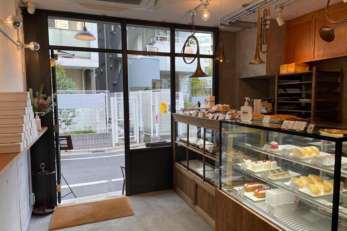 お菓子 パン屋 代々木八幡 ホルン のクレープが美味しい カフェ営業予定も The Place